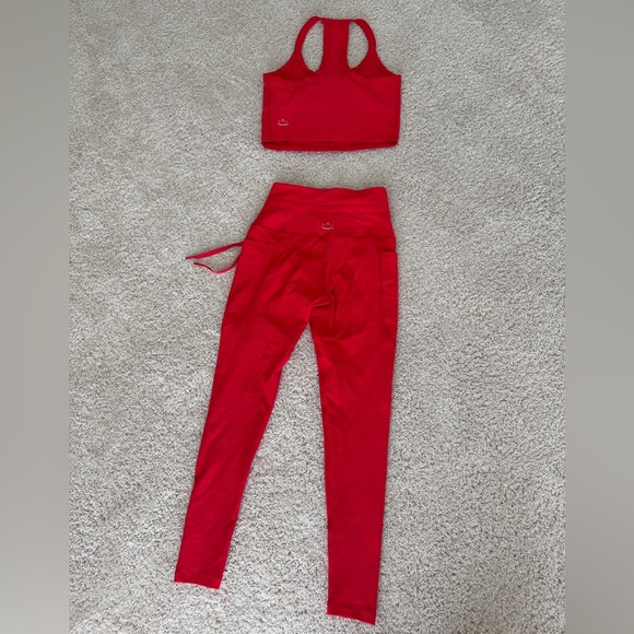 Beyond Yoga Spacedye Tank + Pocket Leggings, Candy Apple Red Matching Set,size S - Picture 11 of 11